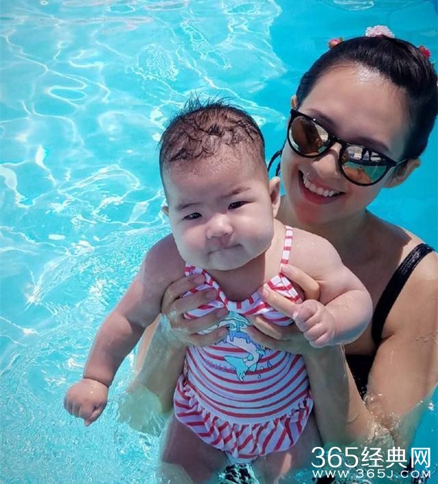 生完孩子的章子怡变得不一样了，完全没了国际范！