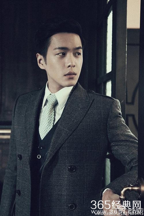 张若昀海量私房丑照大曝光，和现在判若两人  网友：黑历史