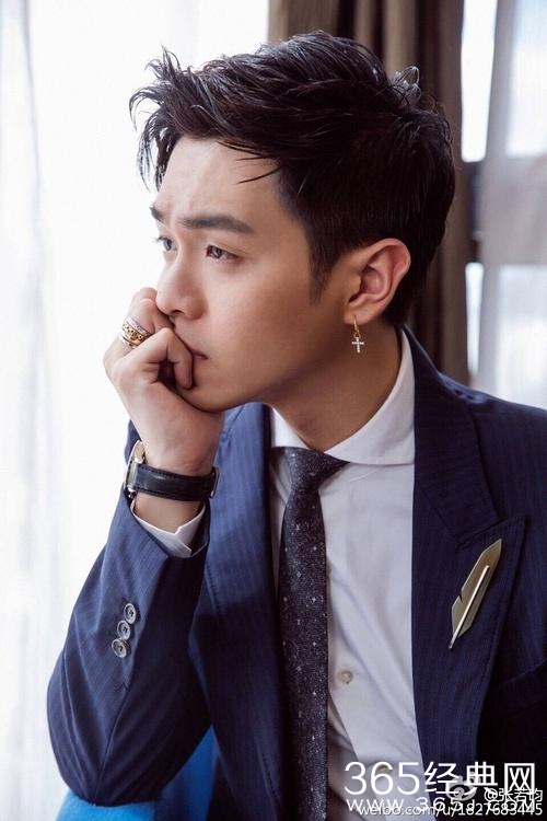 张若昀海量私房丑照大曝光，和现在判若两人  网友：黑历史