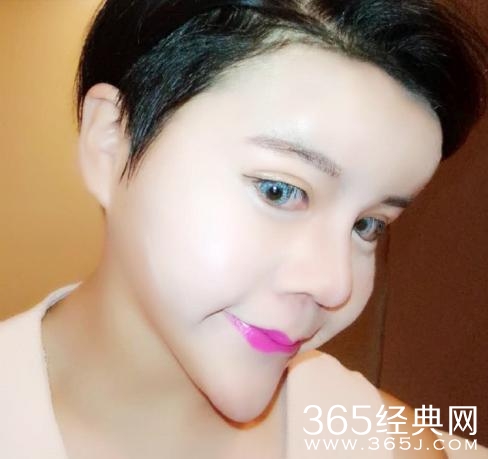 自称中国版芭比韩熙雅，刚隔双眼皮隆鼻上直播，吓坏网友！