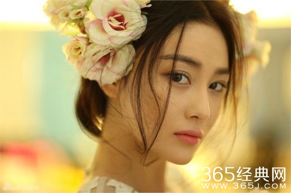 网上疯传张馨予未曾修图过得照片，难怪李晨要分手