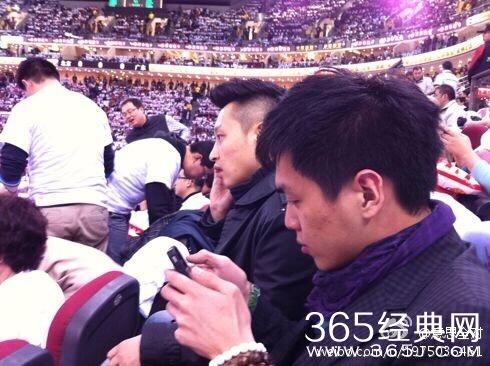 张若昀海量私房丑照大曝光，和现在判若两人  网友：黑历史