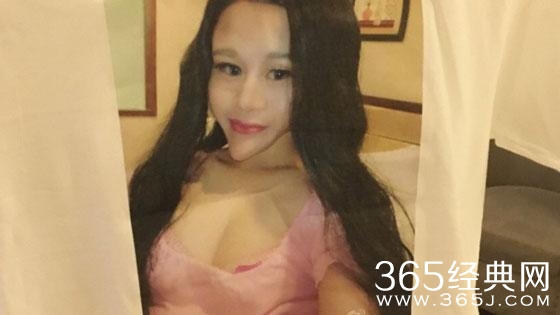 刘梓晨与韩熙雅直播 网友：眼睛辣瞎！