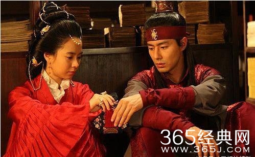 深扒韩国级限电影：其画面实在太美，不失为韩国产美女的称号！
