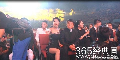 成龙的女保镖——比成龙还猛的女人