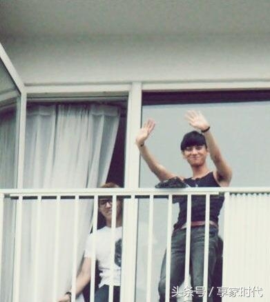 黄子韬微博晒出自家照片，网友：有能耐发表情包啊！