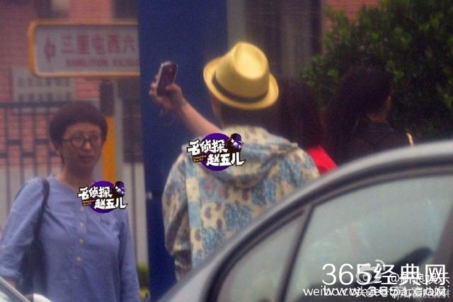 生活中的何炅倍显老态，妻子王菁怀孕 何老师要做爸爸了！