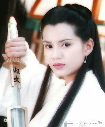 佟丽娅小龙女造型曝光太瘦太干瘪仙气全无