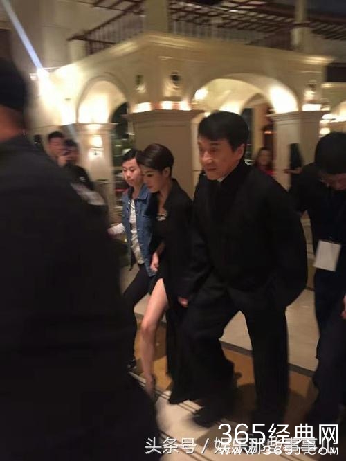 成龙的女保镖——比成龙还猛的女人