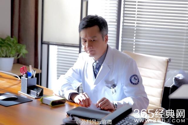外科风云终于有了消息，靳东大撩白百何