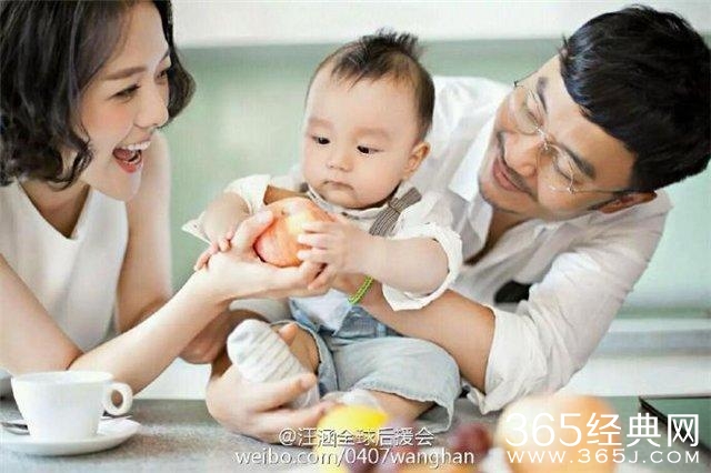 汪涵儿子都长这么大了，和汪涵简直长得一毛一样！