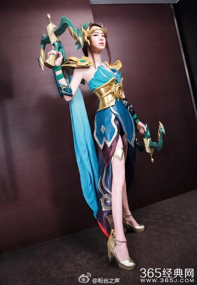 我的天啊！戚薇和李承铉这对网瘾夫妇cos太棒了啊！