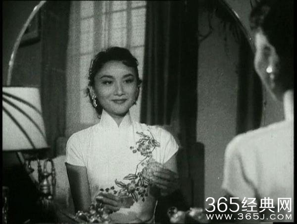 夏梦：拒绝金庸的追求，是她美丽人生里的一个智慧决定