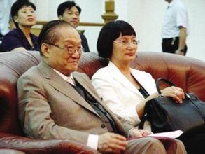 夏梦：拒绝金庸的追求，是她美丽人生里的一个智慧决定