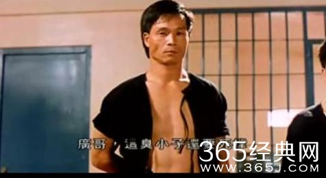还记得他吗？他曾拳打周润发、脚踢梁朝伟！现今66岁，成这样了