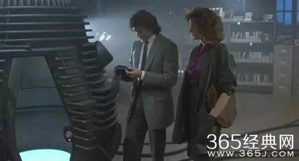 感官奇迹！奥斯卡把最佳化妆奖颁给这部B级恐怖片！我怀了只苍蝇
