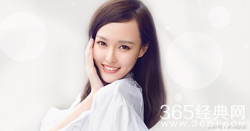 唐嫣发了一张自拍，网友称：你比较适合演坏女人，不适合演傻白甜