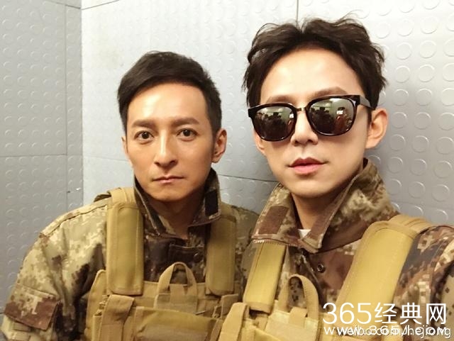 何炅零点晒与李维嘉合影祝生日快乐，果然是快乐家族