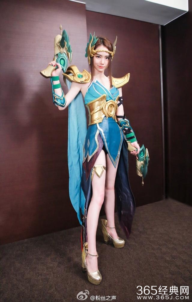 我的天啊！戚薇和李承铉这对网瘾夫妇cos太棒了啊！