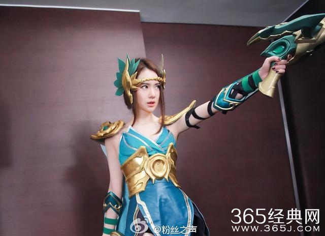 我的天啊！戚薇和李承铉这对网瘾夫妇cos太棒了啊！