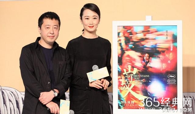 这些导演不正经，拍电影把女演员拍成老婆，最后一对亮了