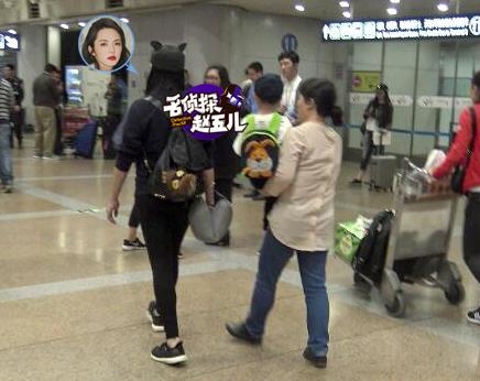 姚晨卸货在即做产检 挺巨肚仍步伐轻盈