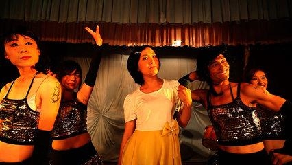一个男人和母女四人的情感纠葛，誉为中国版《西西里的美丽传说》