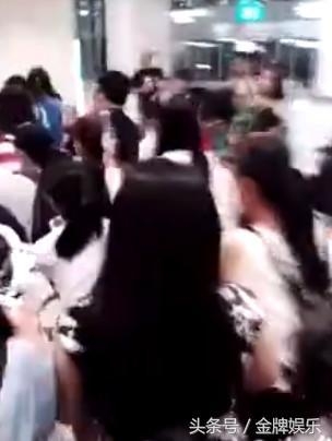 看看郑爽的待遇，这才是有真粉丝的明星！