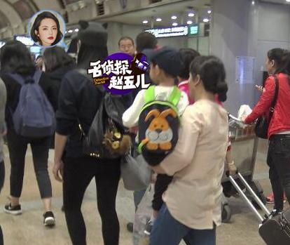 姚晨卸货在即做产检 挺巨肚仍步伐轻盈