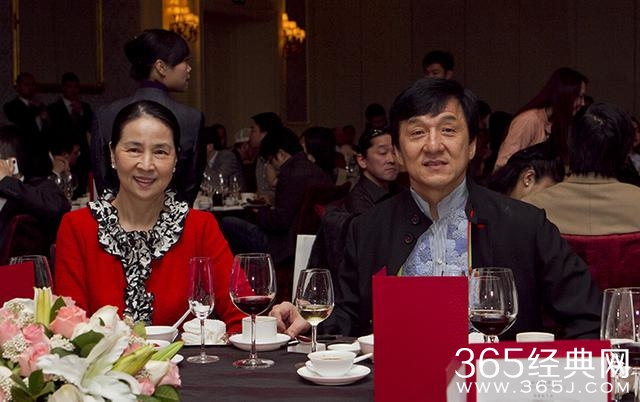 成龙首谈林凤娇：“我们没有爱情，因为房祖名才结婚”