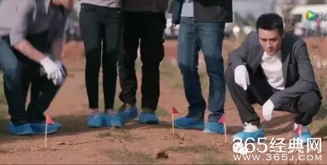 这部剧的警服细节，做到了连官微都来点赞，简直就是普法片嘛