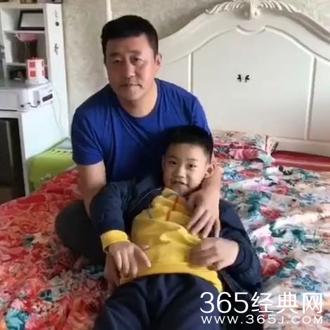 乡村爱情王长贵娇妻神似关婷娜被曝后，儿子也被曝光