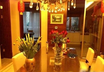 张靓颖婚房像城堡，杨幂的家好古典，但都不如钟丽缇家有生活气息