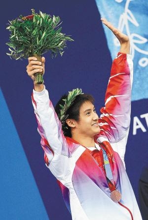 跳水奥运冠军个性太强被开除，退役做演员，娶到娇妻身家上亿