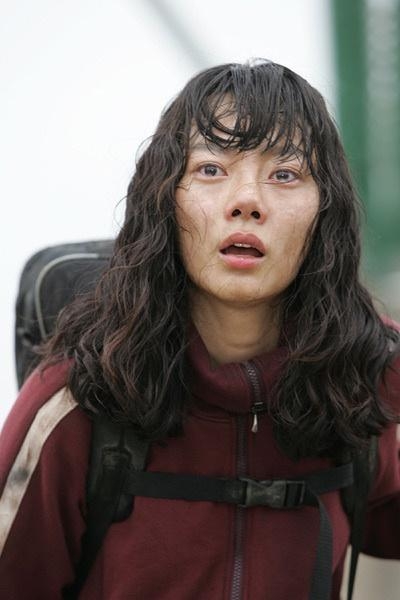 看完《釜山行》不过瘾？再推荐7部好看的韩国灾难片