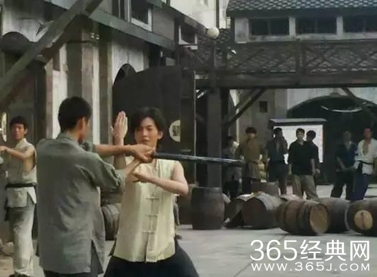 杨洋在演艺圈除了颜值，还做了这些神奇的事...