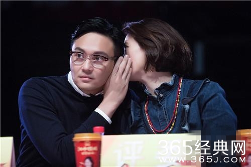 张智霖袁咏仪互黑24年 爆买包必杀技是儿子