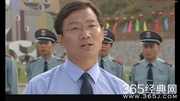 《乡村爱情》谢广坤也曾青葱过 但48岁的唐鉴军真显老