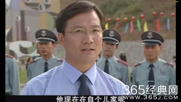 《乡村爱情》谢广坤也曾青葱过 但48岁的唐鉴军真显老
