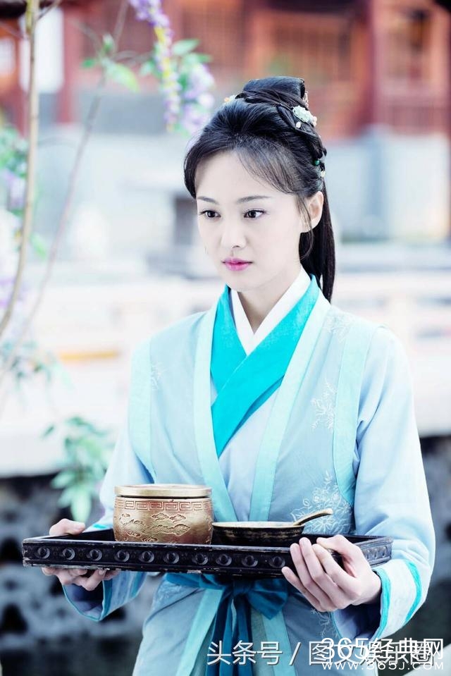 《美人私房菜》微微过后的美厨娘，看郑爽宋玉蝶炒菜深夜放毒。