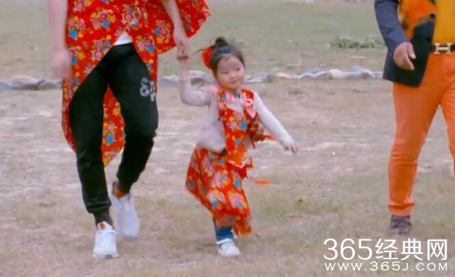 田亮、董力、张伦硕、沙溢，你更喜欢谁的床单秀