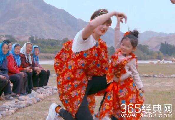 田亮、董力、张伦硕、沙溢，你更喜欢谁的床单秀