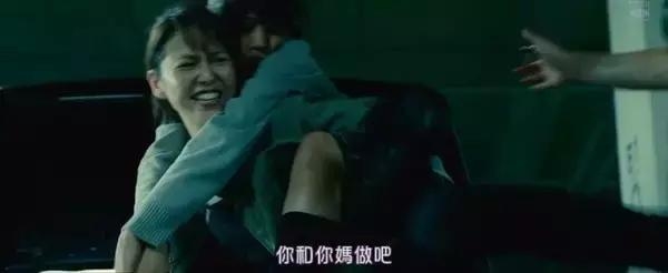 继《釜山行》后，最近又被这部电影刷屏了