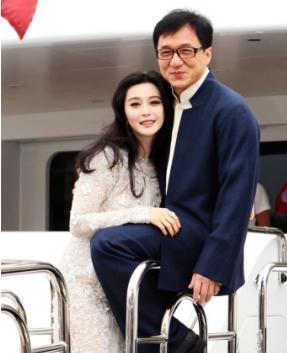 成龙搂过的中外女明星居然有这么多