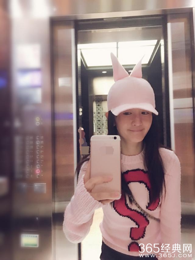 看过这么多豪宅后，谢娜的千万小窝让我明白温馨最重要！