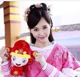 唐嫣拍戏又吃口香糖？粉丝：牙就长那样啊，唐嫣的锅背的真冤！