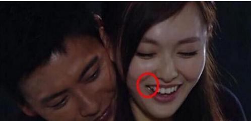 唐嫣拍戏又吃口香糖？粉丝：牙就长那样啊，唐嫣的锅背的真冤！