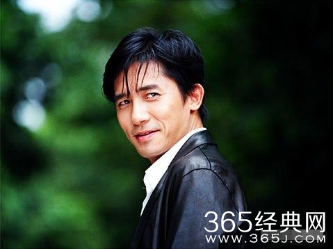 香港影坛十大演技超群的男星，星爷才排第七，第一的要超神了！