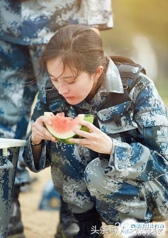 杨幂身体上的变化，引来网友的流泪