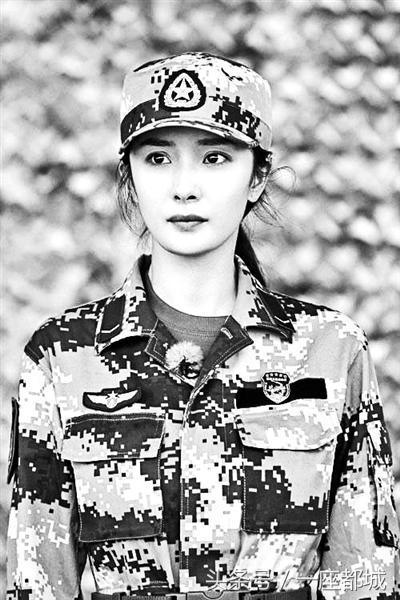 杨幂身体上的变化，引来网友的流泪